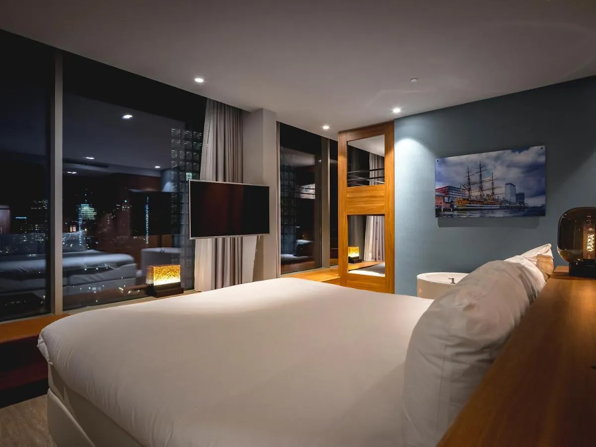 Van der Valk Hotel Amsterdam Zuidas -Rai 4*,