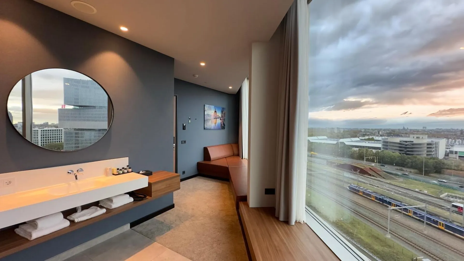 Van der Valk Hotel Amsterdam Zuidas -Rai Niederlande